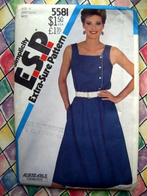 Simplicity Pattern # 5581 UNCUT Misses Asymmetrical Dress Size Small /Medium Circa 1982