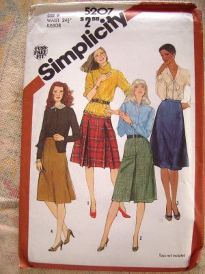 Vintage Simplicity Pattern # 5207 UNCUT Junior Misses Skirts 24 1/2 inch Waist
