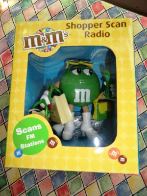 M&MS FM Radio Miss Green NEW NIB M & M's