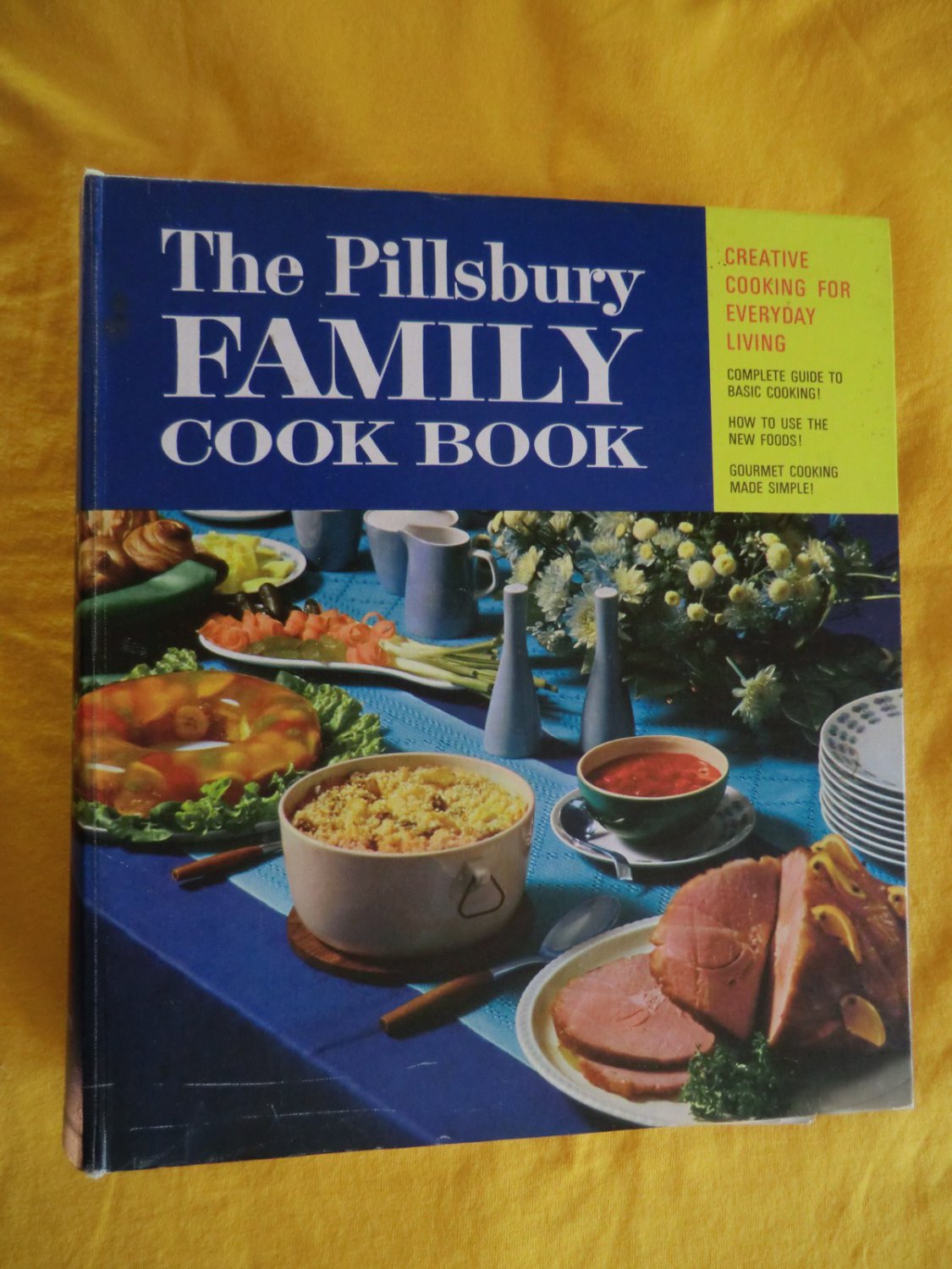 Vintage 1963 Pillsbury Family Cookbook 5 Ring Binder Mid Century From