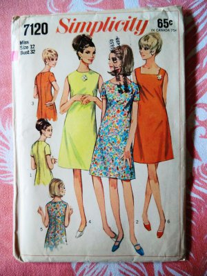 Simplicity Pattern # 7120 UNCUT Misses Dress Size 12 Bust 32 Vintage 1967