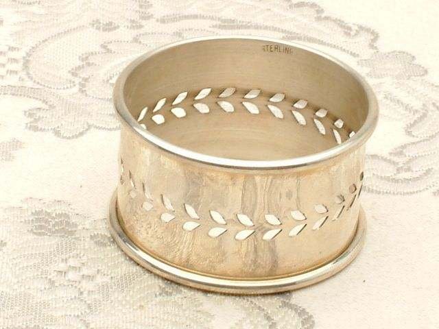Pierced NAPKIN RING