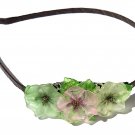 Headband composed of three flowers and lucite leaves:"Gardenia" Mod 02