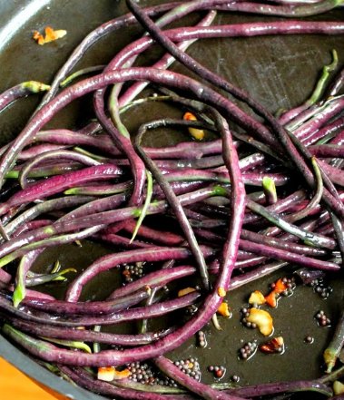 Purple Red String Green Asparagus Beans 90 Count Vegetable Seeds