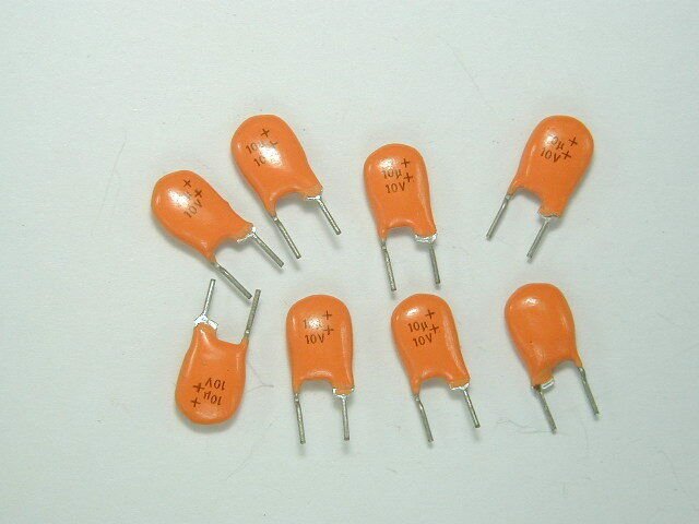 2 x 10uF 10v Aluminium Bead Capacitors Pin spacing .2" / 5mm
