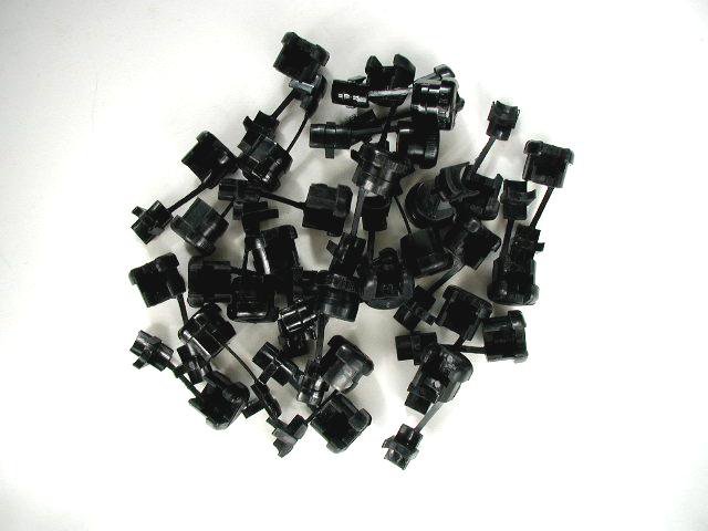 30 x Strain Relief Grommets 12.6mm fixing Cable dia. 4mm to 5.5mm JOB LOT