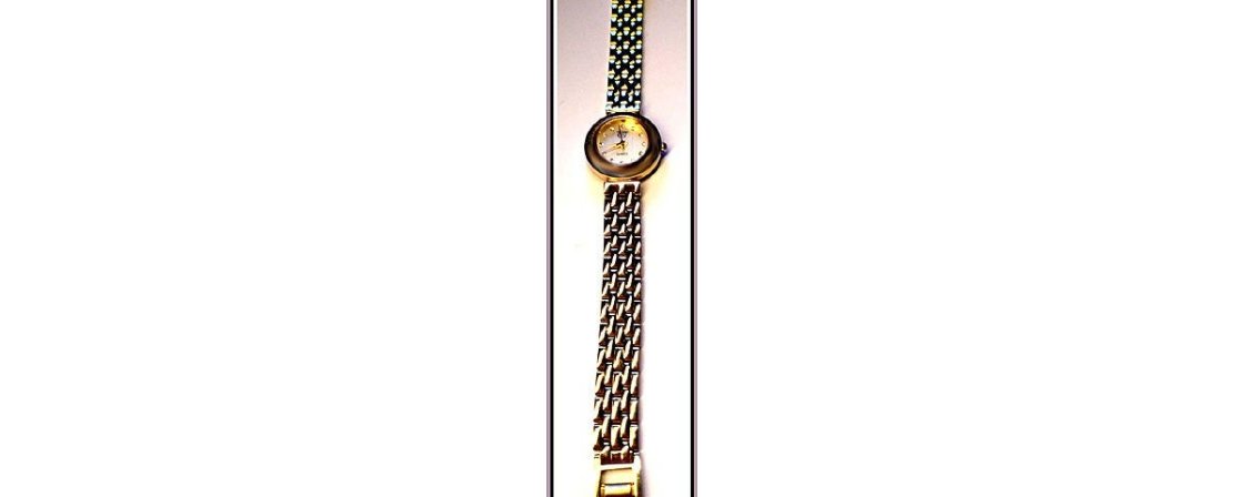 Ladies' Wrist Gold Color Watch, Japan