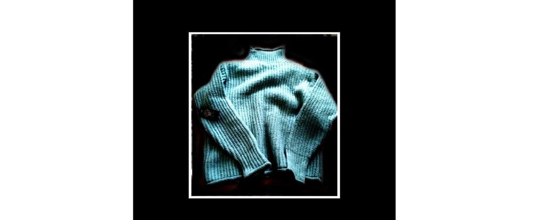 New Very Rare & Unique Fashionable Women's Vince Camuto Sweater, M
