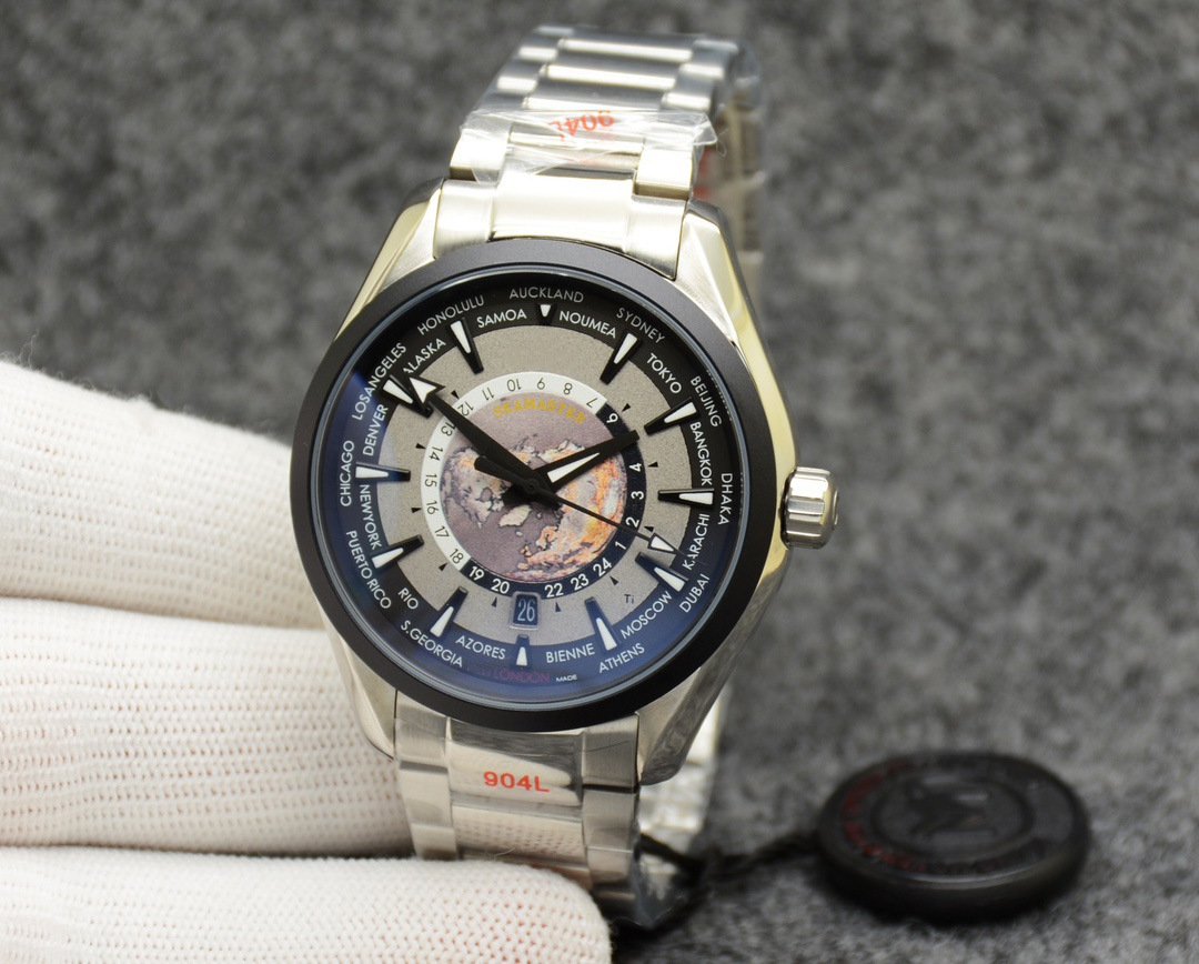 2_Automatic Mechanical Watch European Hippocampus 3 Needle Six Calendar World Map Automatic Mechanic