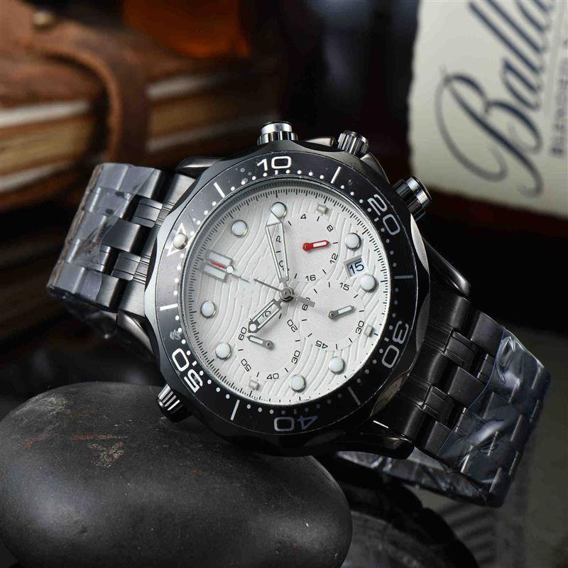 6_Six-Pin Full-Function Chronograph European Men's Watch