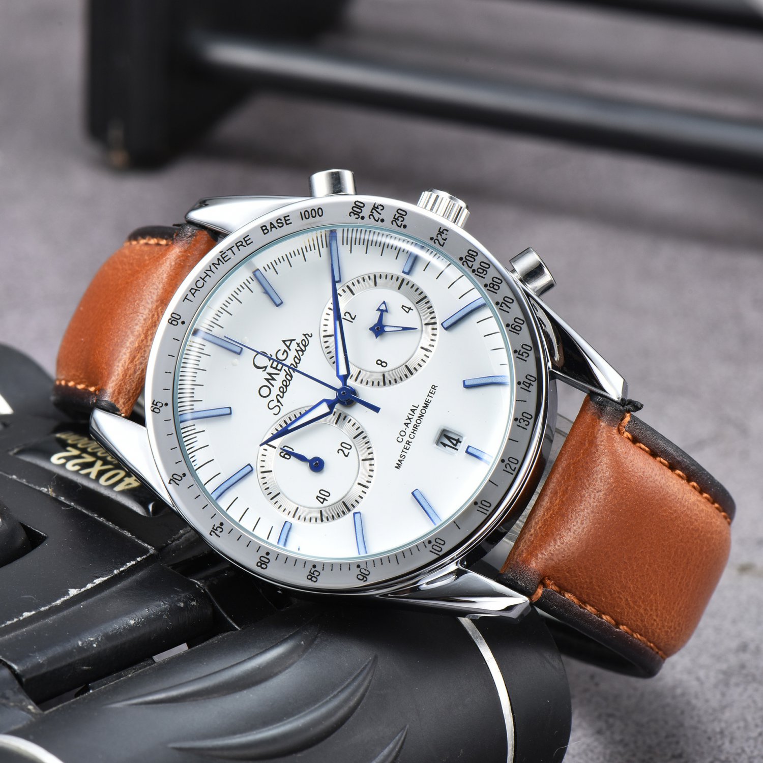 12_Quartz Watch Speedmaster 5-Pin Full-Function Quartz Chronograph Running Seconds Watch Zo02