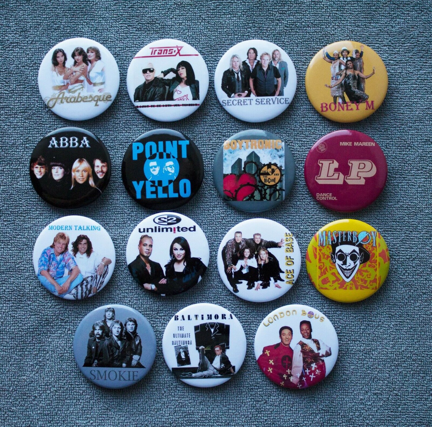 Refrigerator musical bands 80. set of 15 pieces.