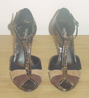 NEW Mossimo T-STRAP HEELS Peep Toe PUMPS Peace Shoes SIZE 10 SNAKE/SUEDE