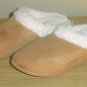 NEW Ladies DEARFOAMS PLUSH SLIPPERS Memory Foam Clog  SIZE 10 CAMEL Microsuede