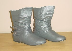 NEW Ladies ANKLE BOOTS Slouchy Buckle Flats Shoes SIZE 7.5 GRAY