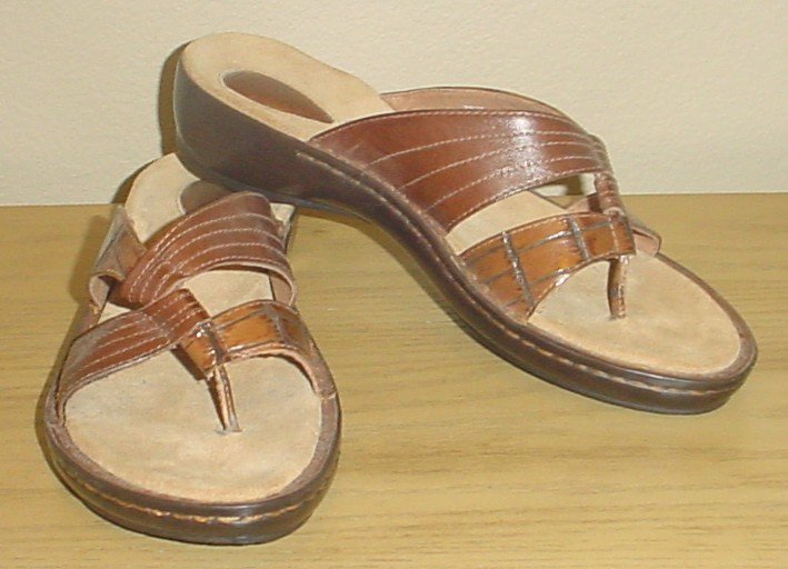 NEW Ladies CLARKS SANDALS Leather Shoes SIZE 11M CHESTNUT BROWN Slides