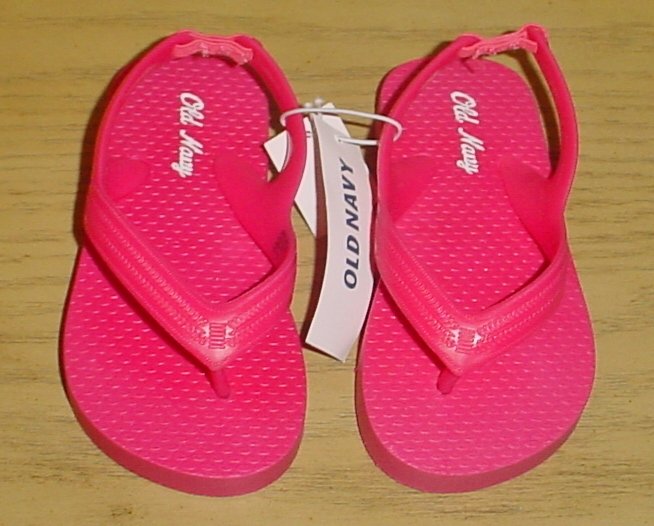 New TODDLER Old Navy FLIP FLOPS Thong Sandals SIZE 6 HOT PINK Shoes