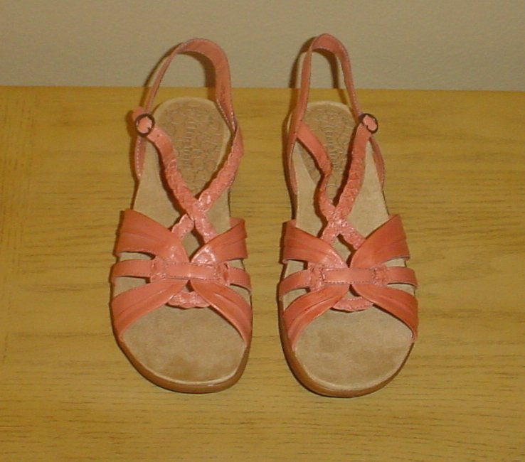 NEW Bare Traps STRAPPY SANDALS Ladies Jacee Comfort Shoes 11M CORAL Leather