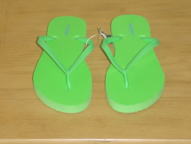 NEW LADIES Old Navy FLIP FLOPS Thong Sandals SIZE 7 GREEN Shoes