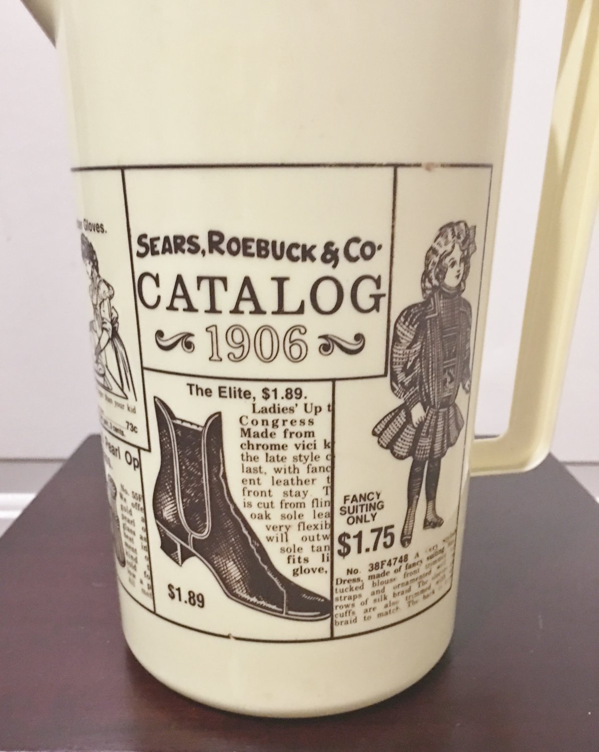 VINTAGE Sears Roebuck & Co CATALOG PITCHER w/Lid 2 QT Plastic COLLECTOR