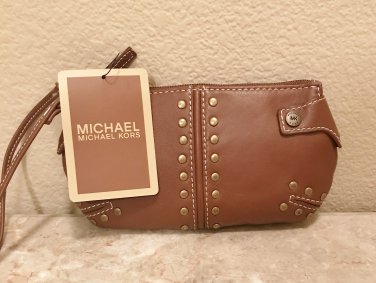 NWT MICHAEL KORS WRISTLET Studded Leather Purse HONEY BROWN Auth