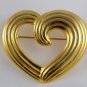 VINTAGE PIN BROOCH Gorgeous Open Swirl Heart Ridged Goldtone Sweet