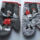 NEW Disney Mickey & Minnie Mouse Oven Mitts