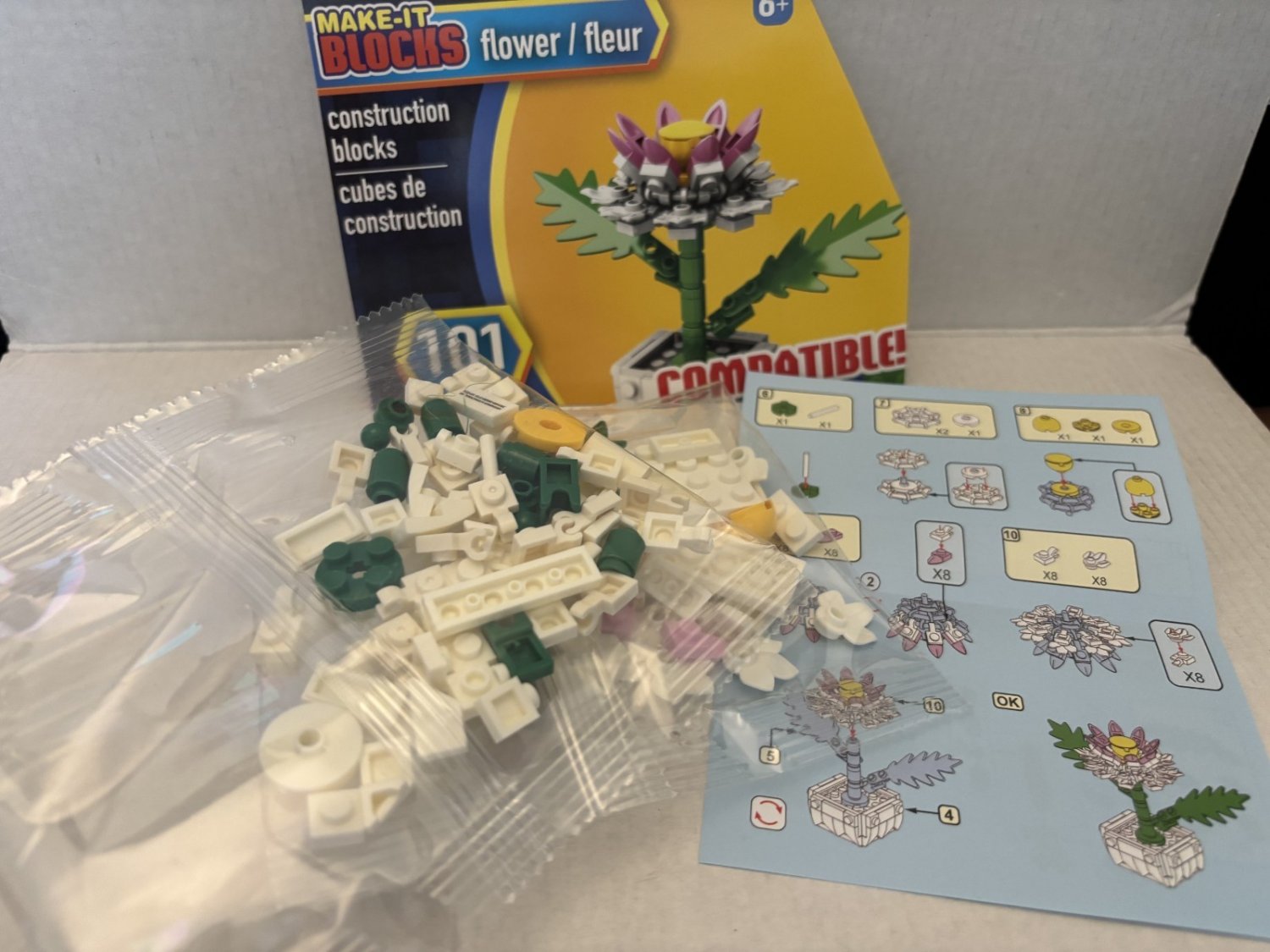 NEW Make It Blocks White & Pink Flower Set - 101 pieces (out of box)