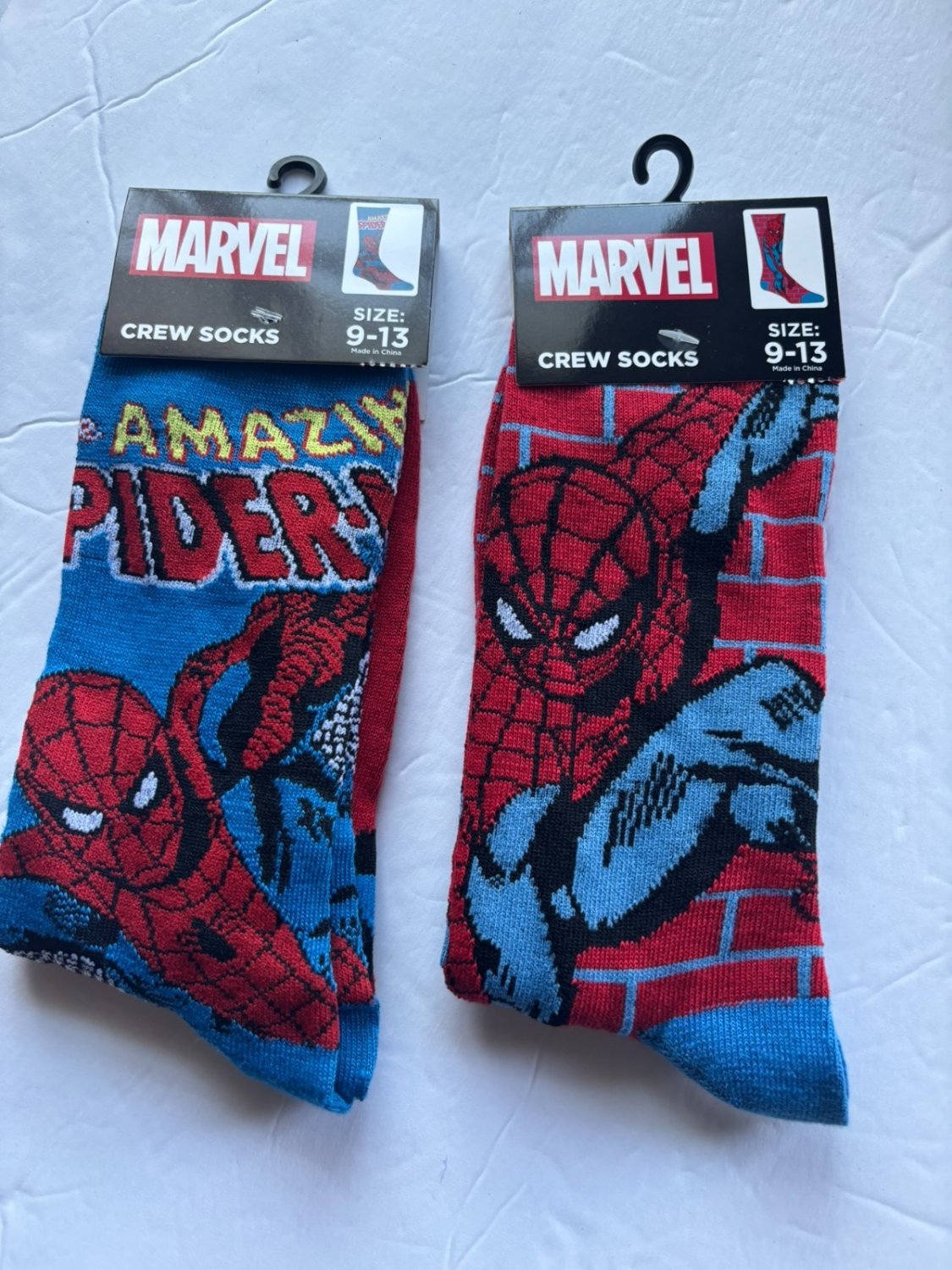 NEW Marvel Spider-Man Unisex Crew Socks Size 9-13 - 2 Pairs
