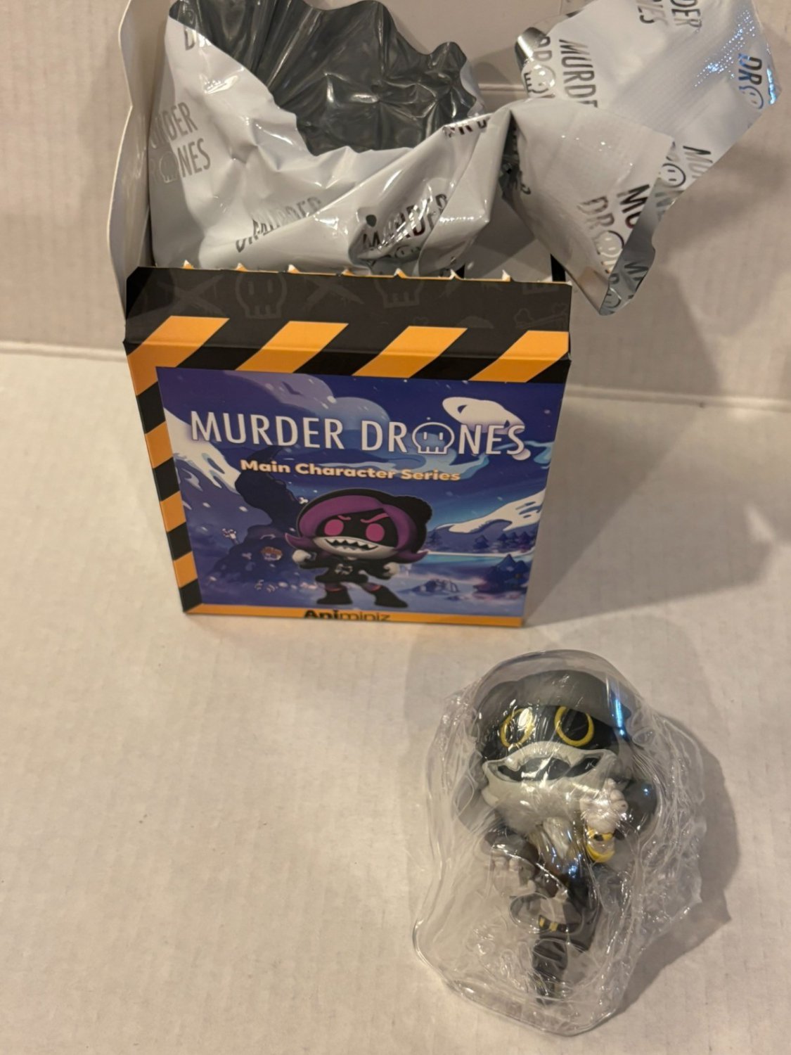 Animiniz Murder Drones Blindbox Figure V