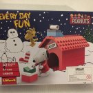 NEW Peanuts Snoopy & Woodstock Holiday Dog House Building Set - 82 Pieces NEW Peanuts Snoopy & Woodstock Holiday Dog House Building Set - 82 Pieces