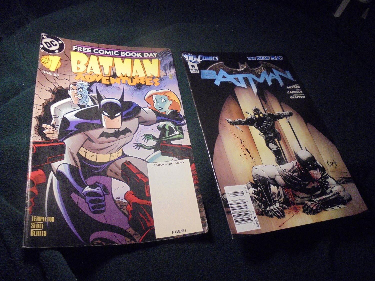 BATMAN MODERN AGE LOT OF 2 -  DC Comics! Asking $6.00
