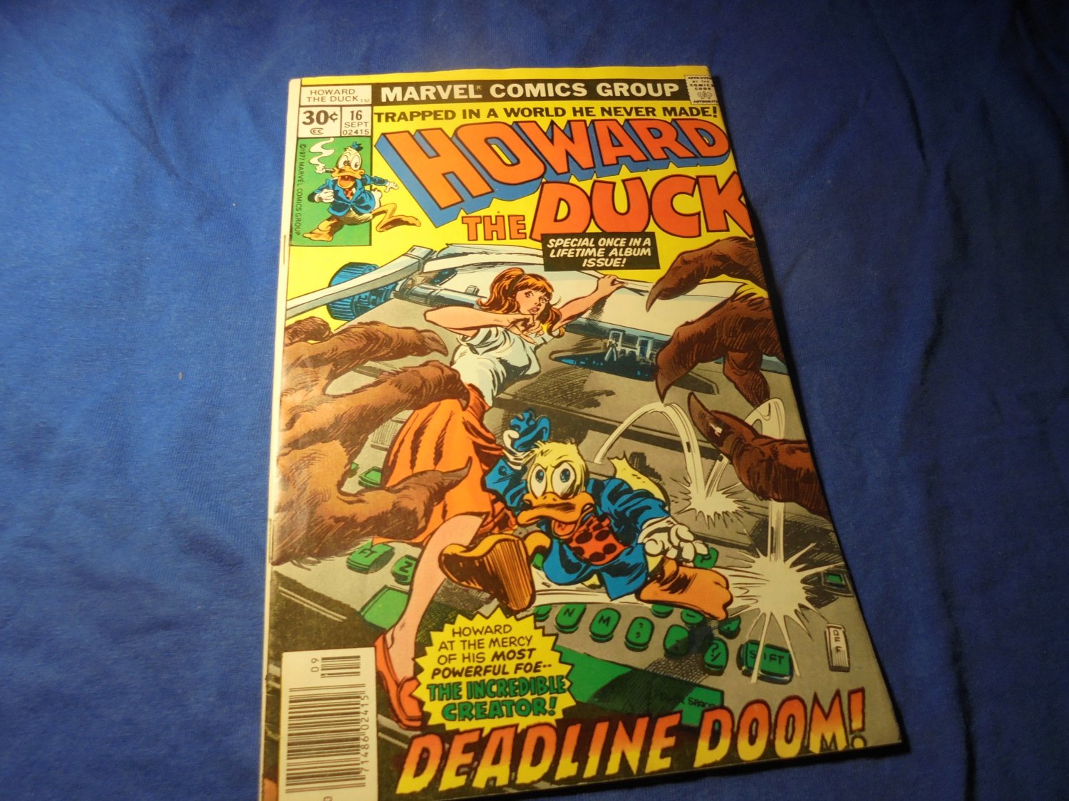 HOWARD THE DUCK # 16, Marvel Comics, Sept. 1977! $5.00!