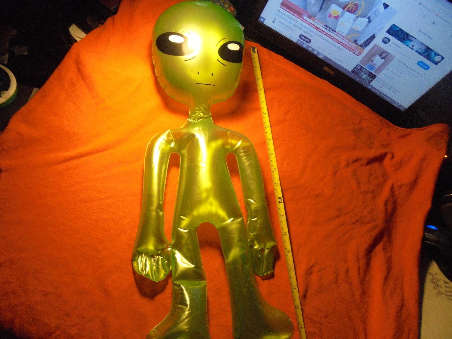 "LOOK...It's an E.T. ALIEN BLOW-UP"! ! $20.00 Shipped!!