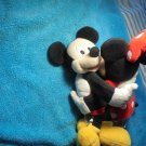 DISNEY PARKS Exclusive MICKEY & MINNIE Hugging Plush Dolls!! $30.00 SHIPPED!!