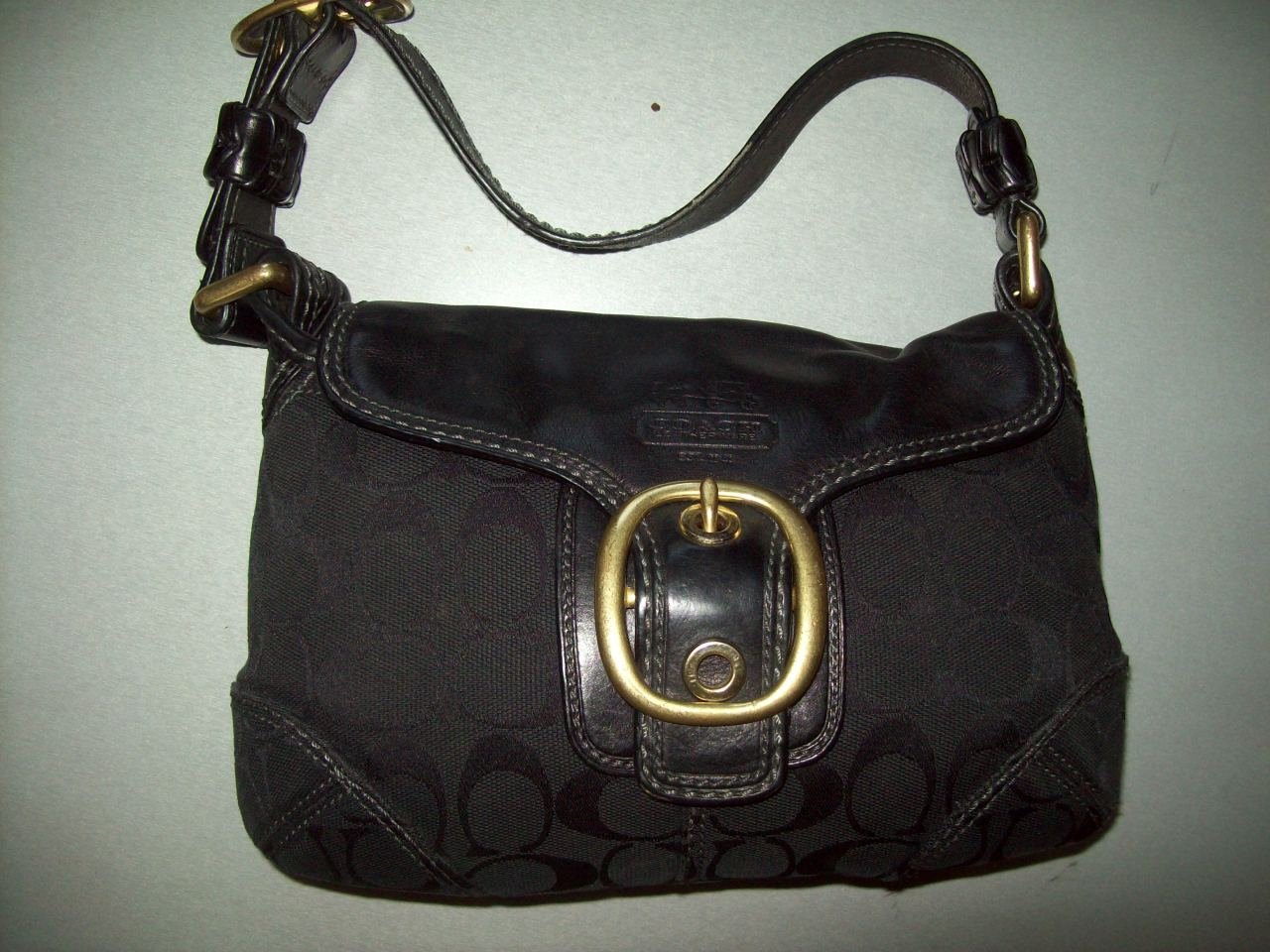 coach black jacquard shoulder bag