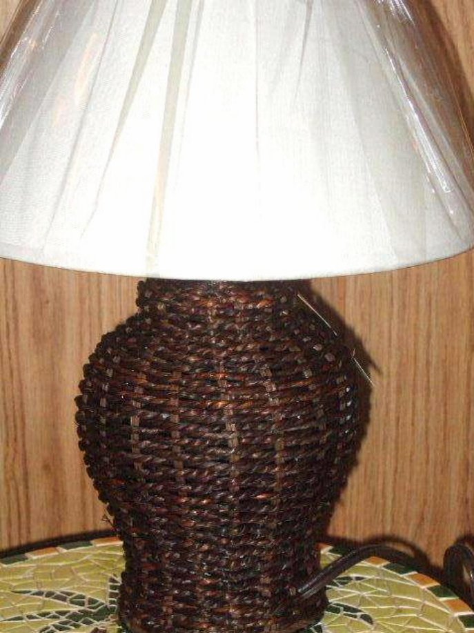 Basket Weave Table Lamp and Lamp Shade