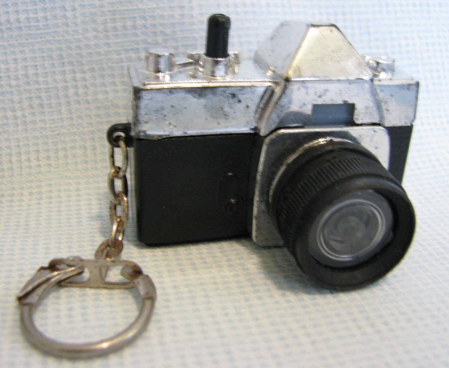 Vintage Philadelphia PA Camera Viewer Souvenir Keychain