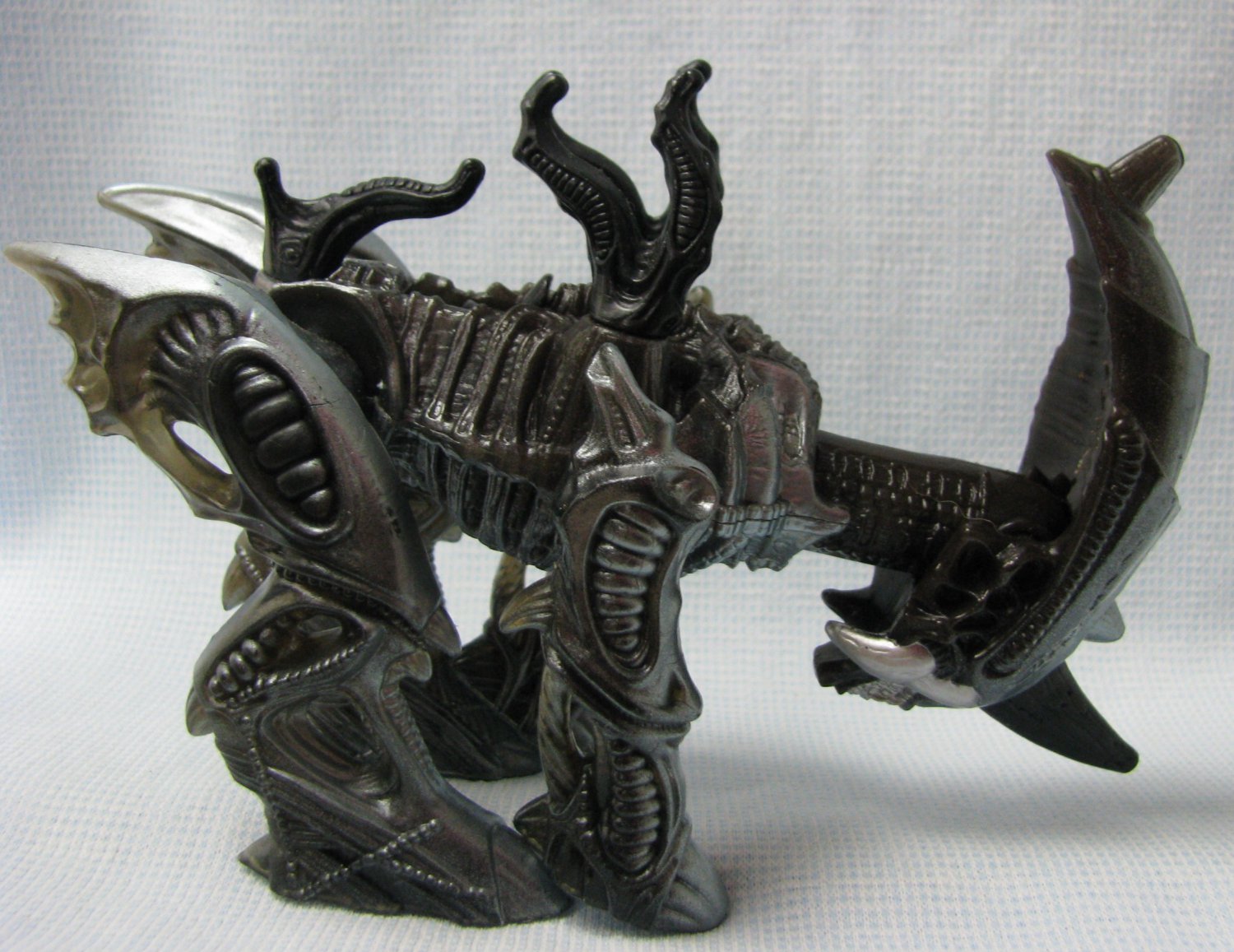 kenner rhino alien