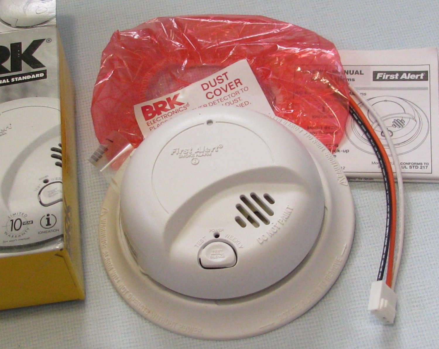 Smoke Detector Brk First Alert 9120b Ionization Sensor 120v Ac 9615