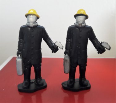 Remco Black Hazmat Rubber Figures Playset 1987