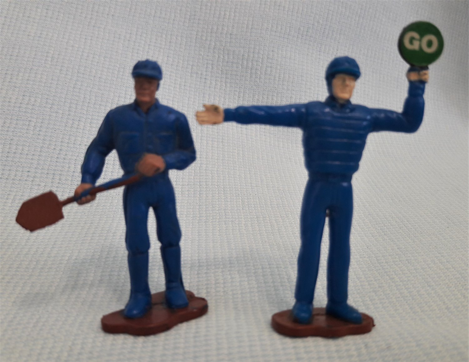 Remco Roadside Workmen Playset Figures 1987