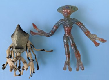 ID4 Independence Day 3" Bendable Glow Alien Officer and 2" Supreme Commander Figures