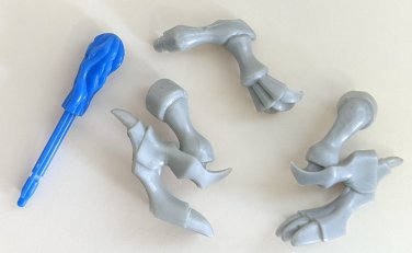 YU-GI-OH! Blue Eyes White Dragon Figure Legs Missile Parts Yugi