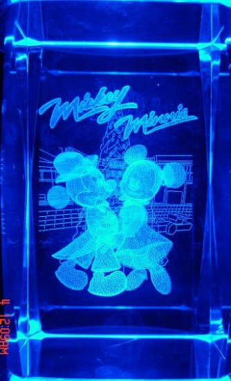 Mickey Minnie Christmas 3D Laser Crystal + Light Stand