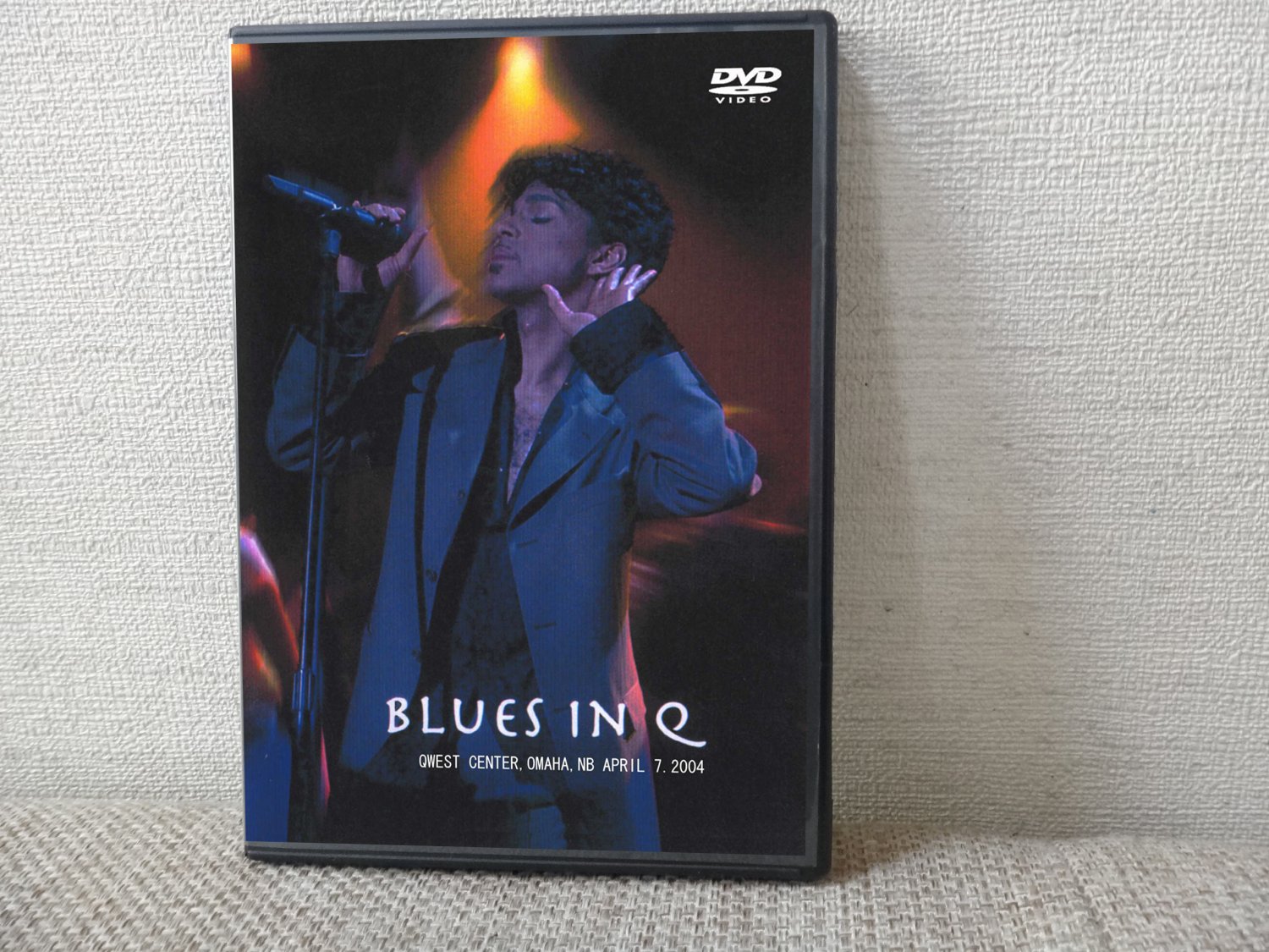 PRINCE & THE NPG BLUES IN Q QWEST CENTER,OMAHA,NB APRIL 7.2004 DVD