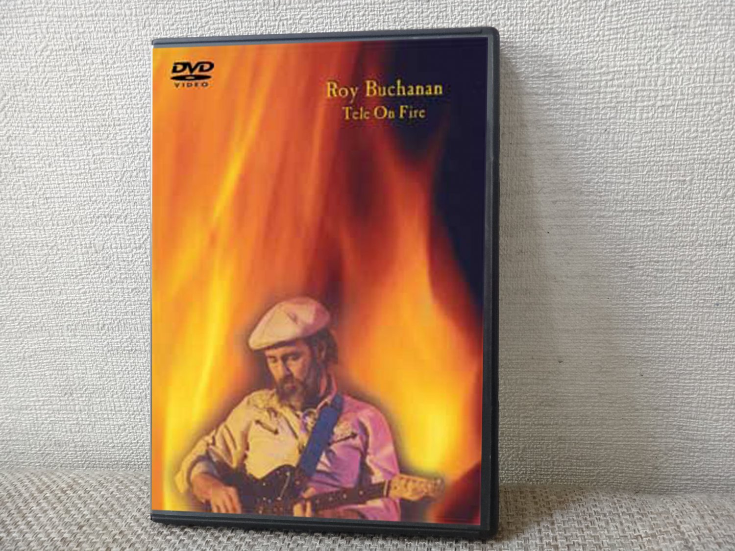 ROY BUCHANAN TELE ON FIRE 1986 (LIVE AT JONATHON SWIFT'S CAMBRIDGE,MASS.DECEMBER 27.1986) DVD