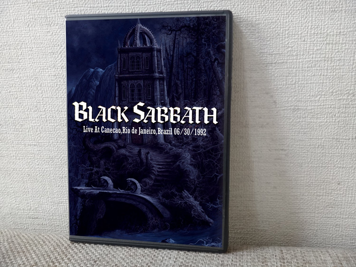 BLACK SABBATH (FEAT. RONNIE JAMES DIO) Live At Canecao, Rio de Janeiro, Brazil 06.30.1992 DVD