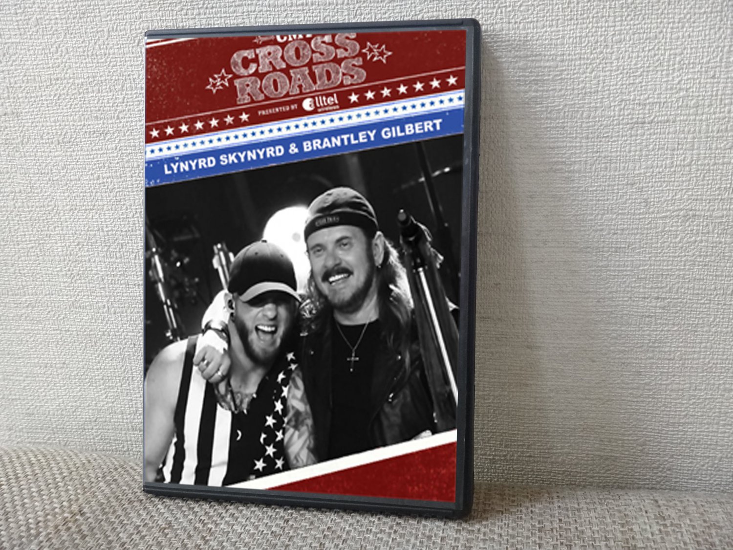 LYNYRD SKYNYRD & BRANTLEY GILBERT CMT Crossroads 2015 DVD