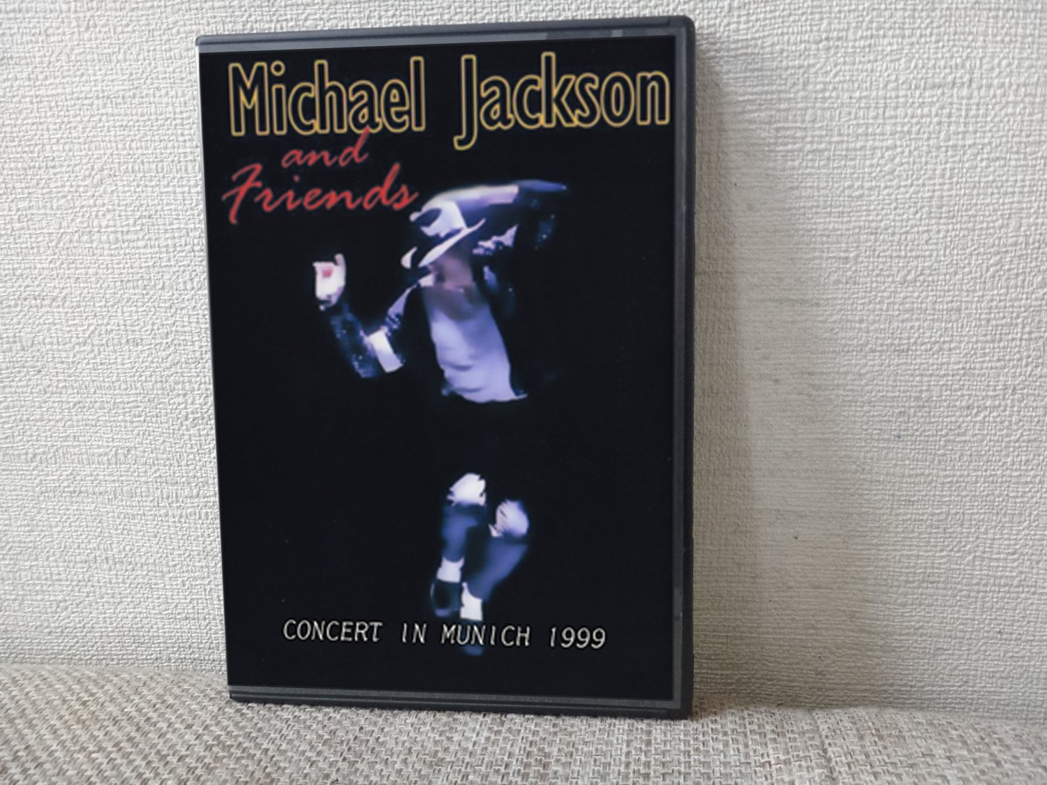 MICHAEL JACKSON AND FRIENDS CONCERT IN MUNICH 1999  DVD